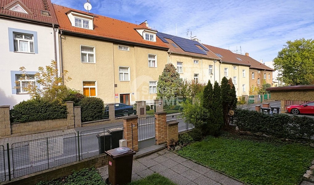 Pronájem bytu 1+kk 30 m², Praha – náhled fotky 2