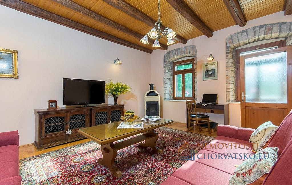 Prodej domu 148 m² s pozemkem 500 m² - Widok 2