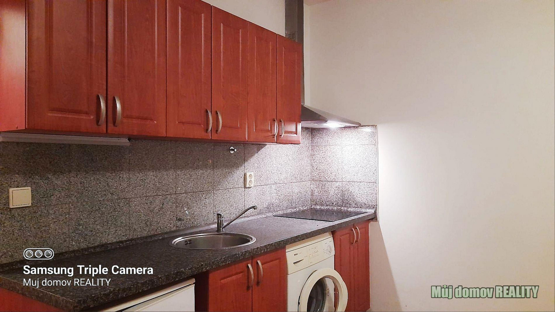 Pronájem bytu 1+kk 35 m²