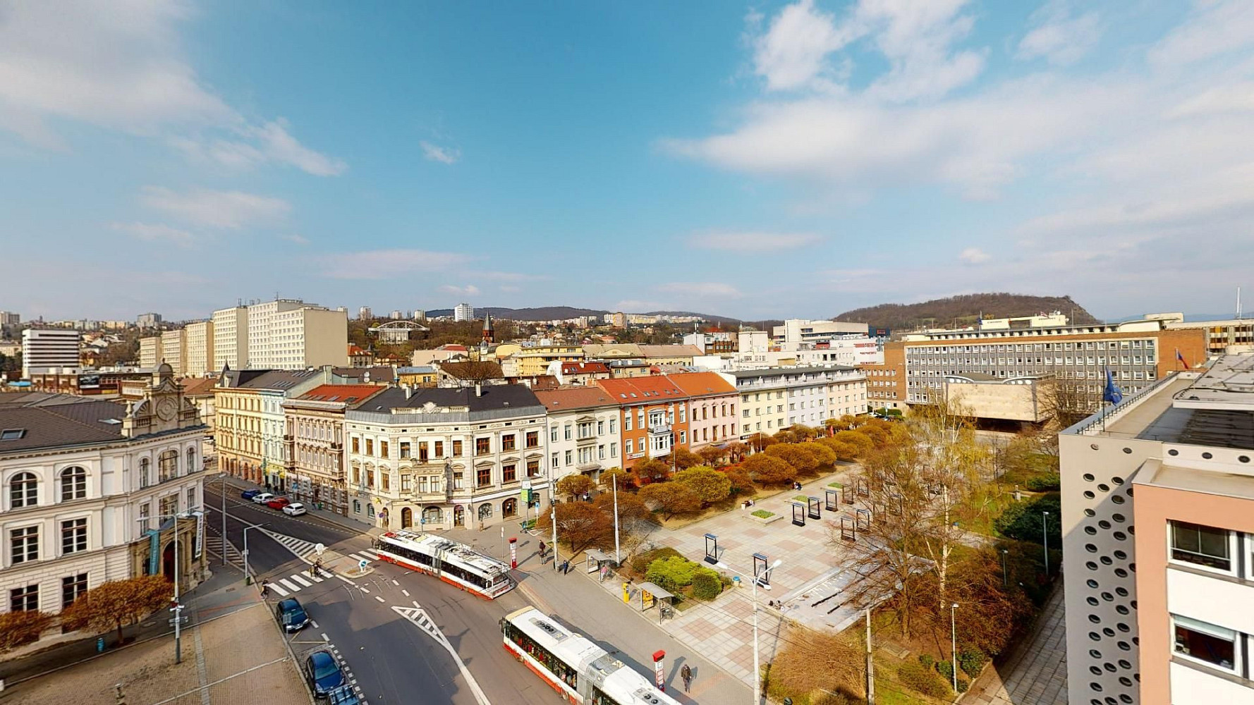 Pronájem kanceláře 1 200 m² – fotografie 4