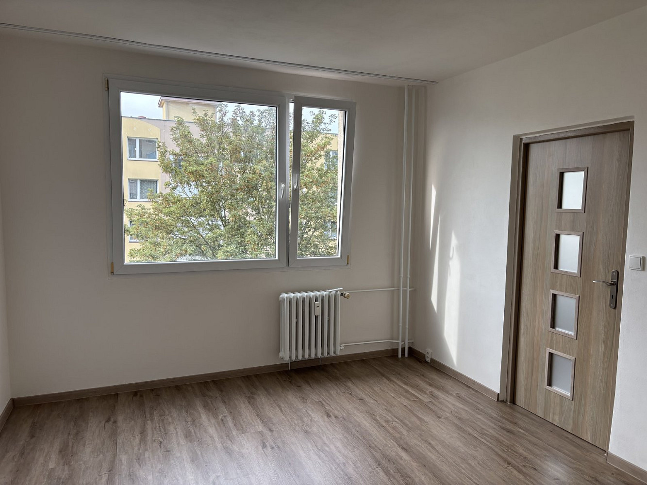 Pronájem bytu 1+1 36 m² – pohled 2