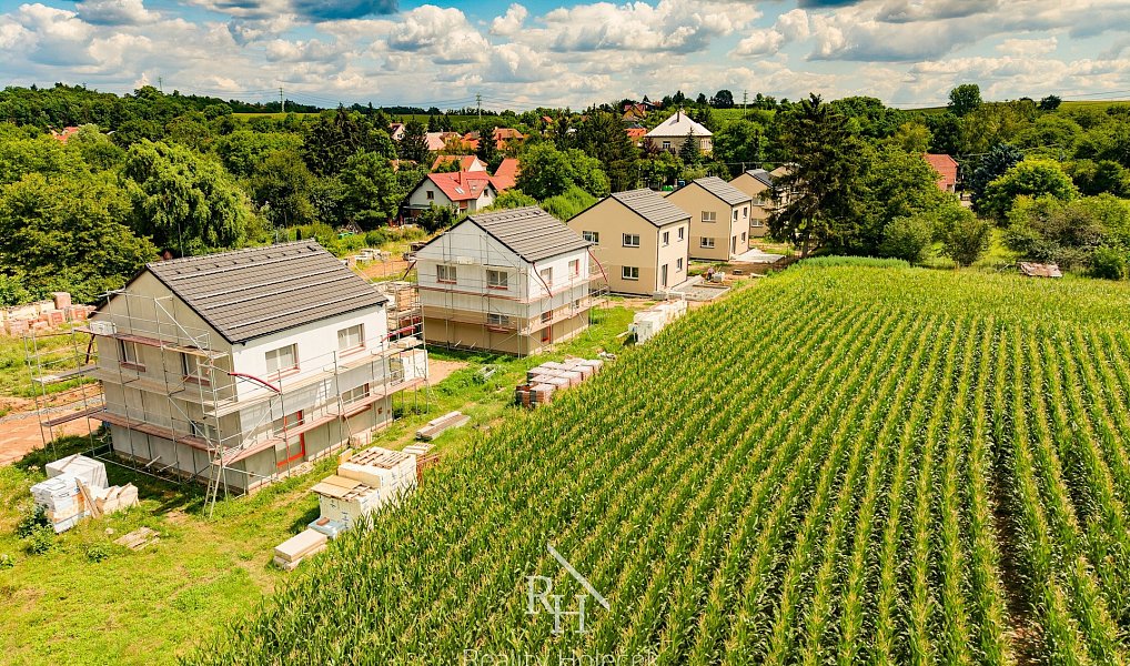 Prodej stavebního pozemku 6 413 m², Klučov – náhled fotky 17