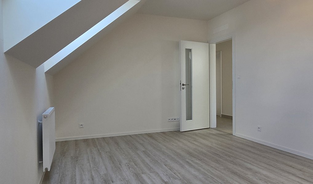 Prodej bytu 3+kk 76 m², Dobřichovice – náhled fotky 18