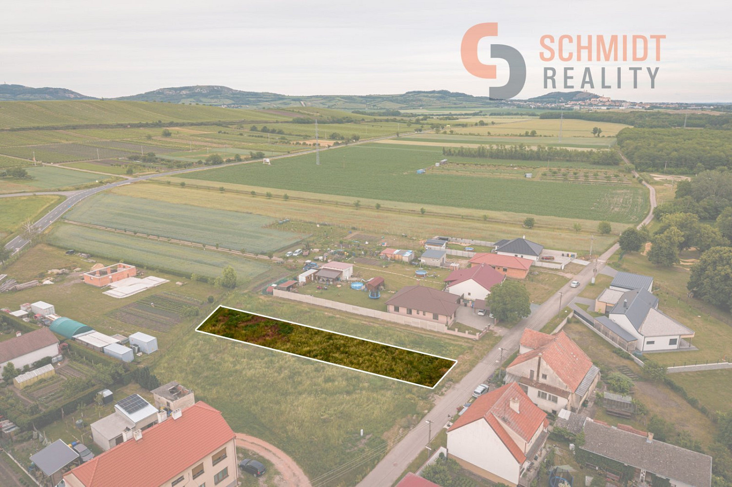 Prodej stavebního pozemku 888 m² – fotografie 3