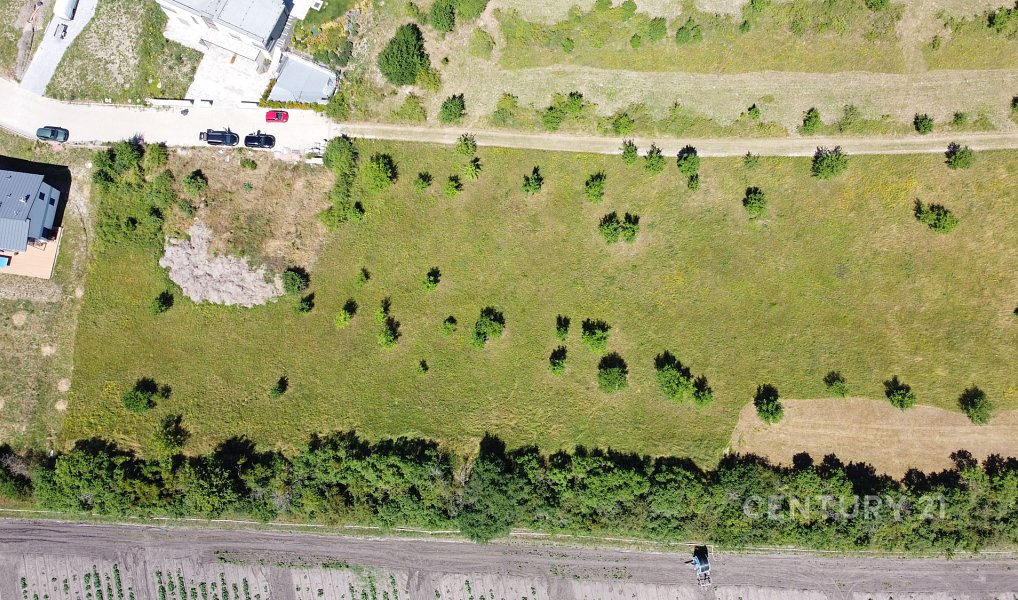 Prodej stavebního pozemku 1 659 m², Přerov nad Labem – náhled fotky 8
