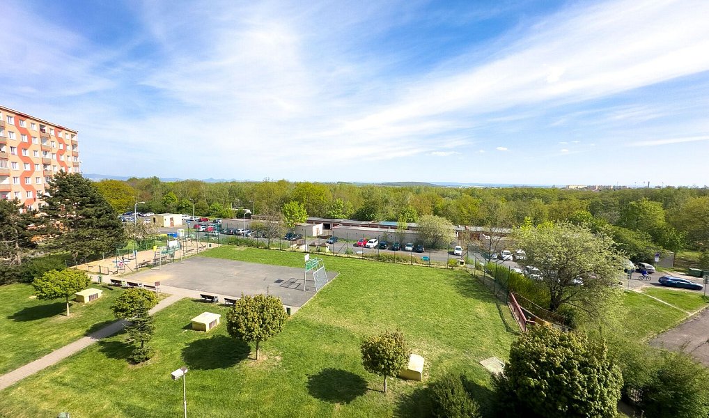 Pronájem bytu 3+1 76 m², Chomutov – náhled fotky 4
