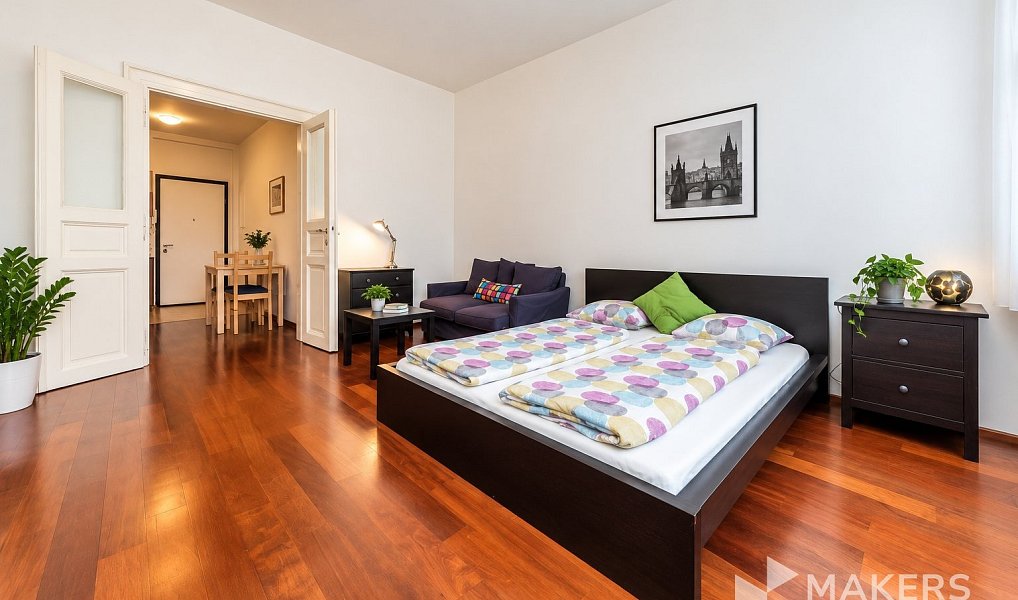 Prodej bytu 1+1 70 m², Praha – náhled fotky 11