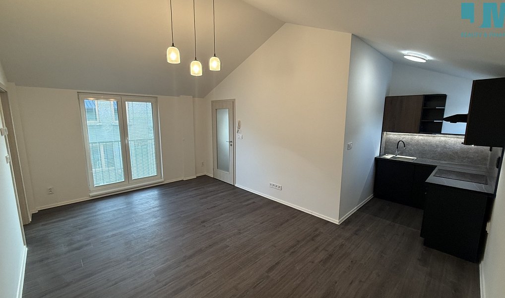 Pronájem bytu 2+kk 46 m², Třebíč – náhled fotky 4