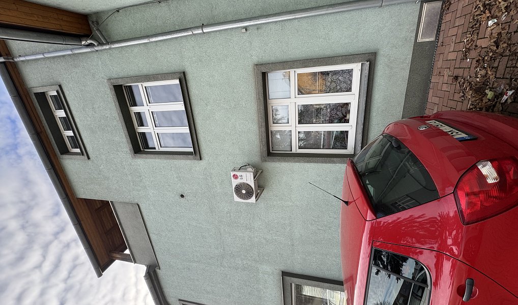 Prodej domu 750 m² s pozemkem 305 m², Ivančice – náhled fotky 2