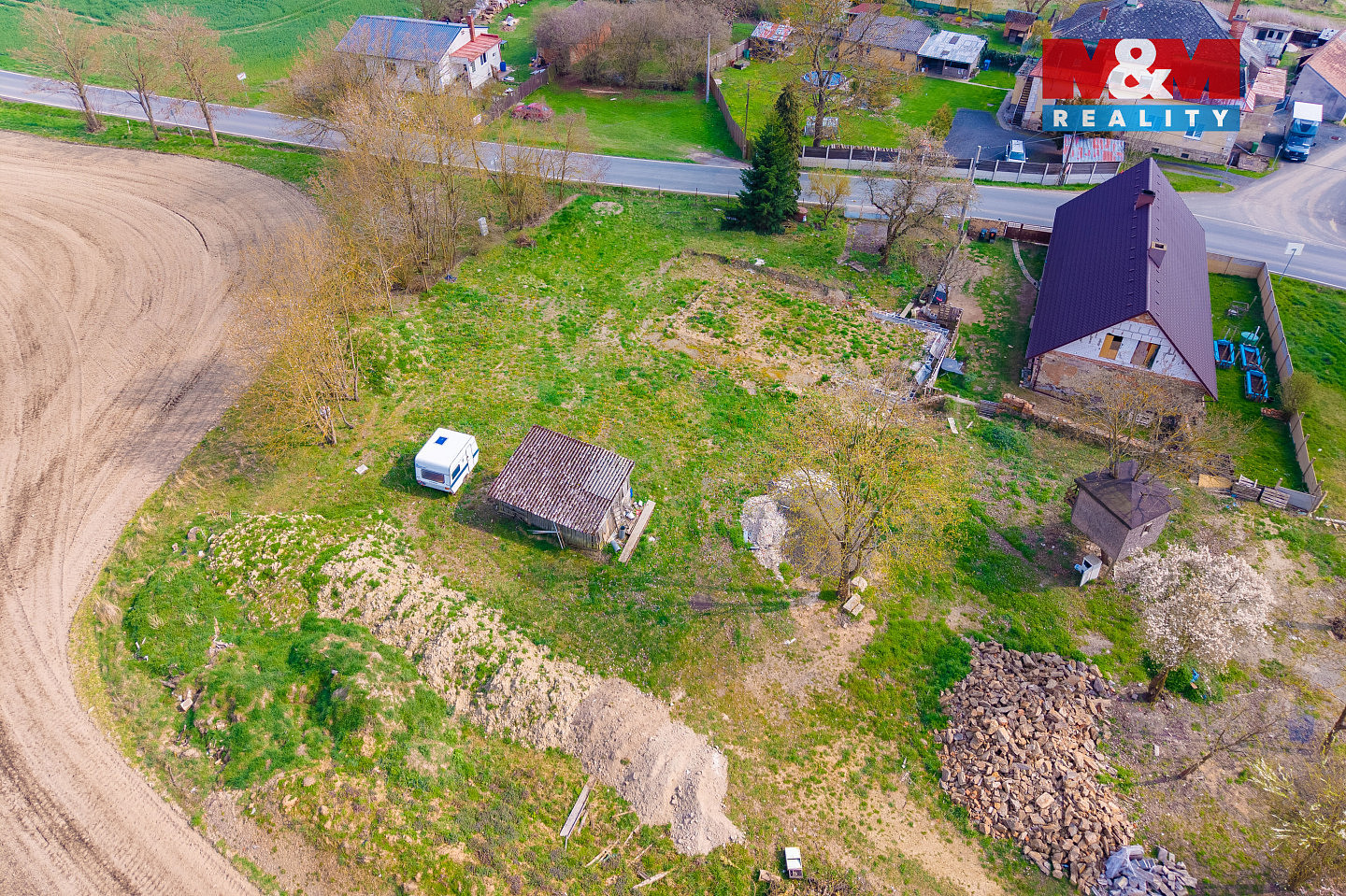 Prodej stavebního pozemku 877 m² - Veduta 5
