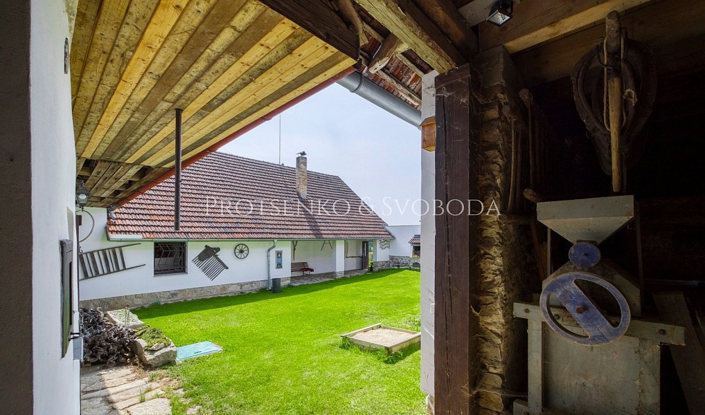 Prodej domu 275 m² s pozemkem 1 947 m², Horní Radouň – náhled fotky 20