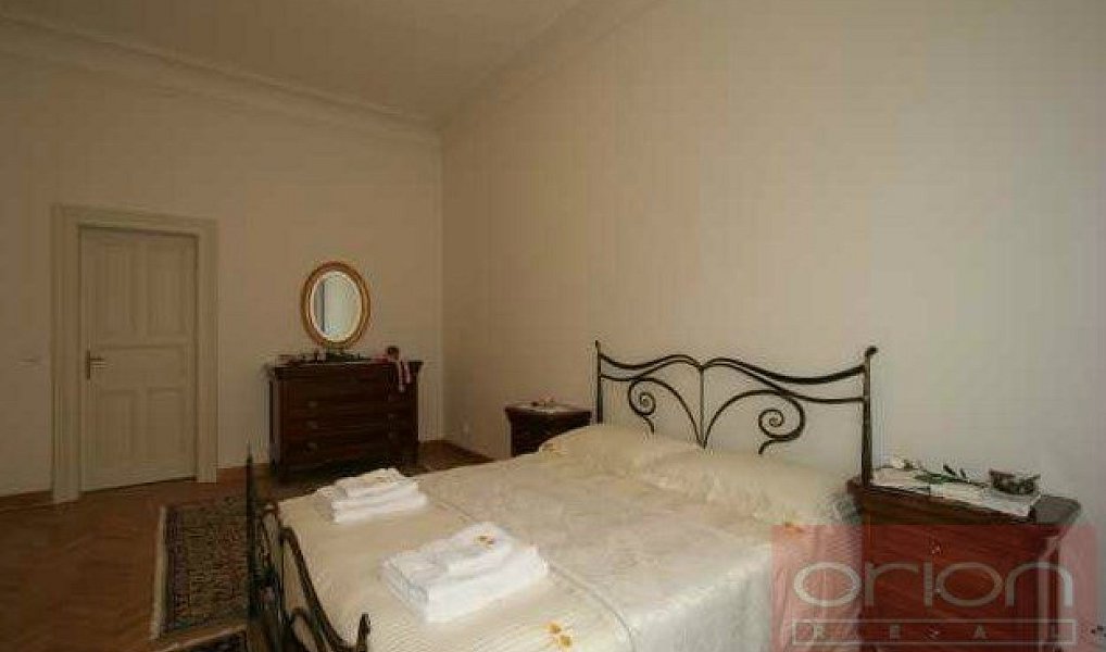 Pronájem bytu 4+kk 124 m², Praha – náhled fotky 3