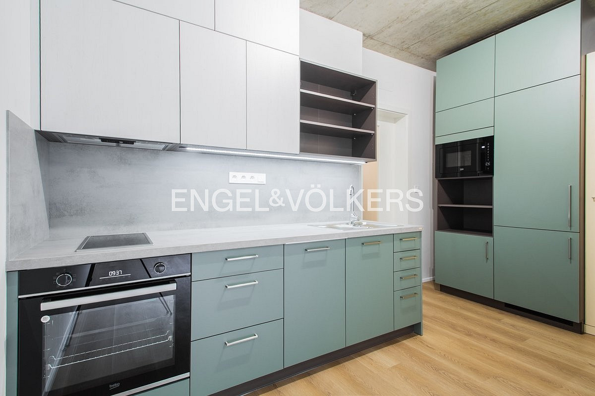 Pronájem bytu 1+kk 37 m² — photo 2