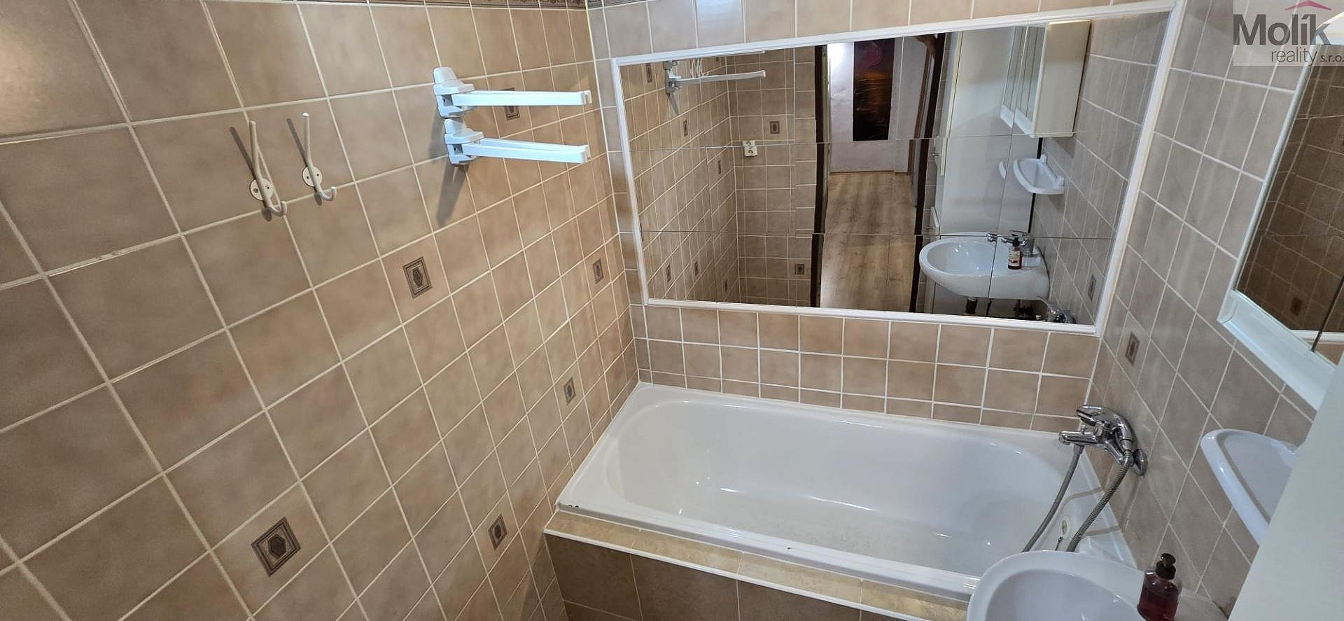 Pronájem bytu 3+1 68 m² – fotografie 2