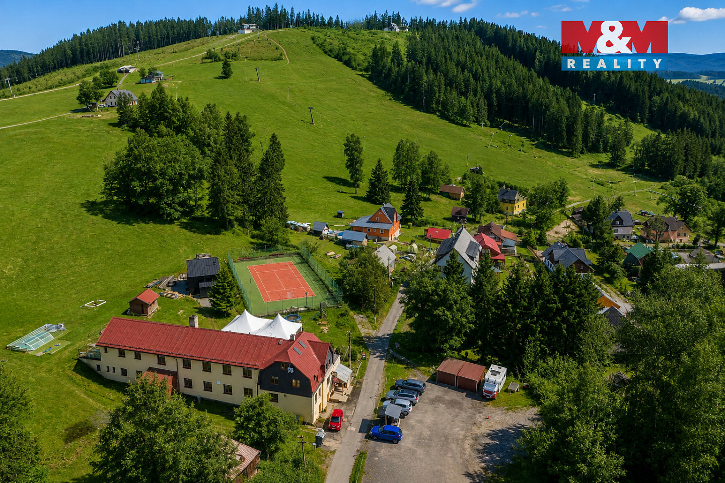 Prodej ubytovacího objektu 600 m² — photo 3