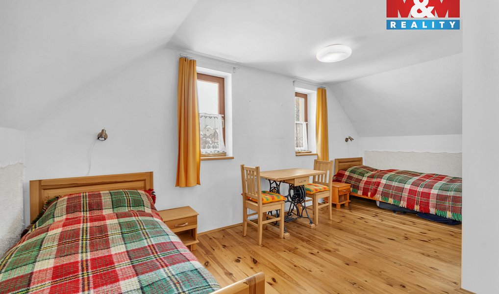 Pronájem domu 88 m² s pozemkem 183 m², Pecka – náhled fotky 2