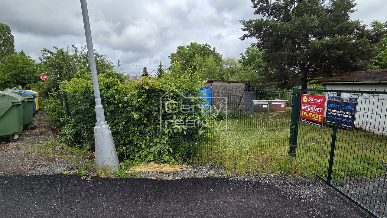 Prodej stavebního pozemku 1 081 m² — photo 2