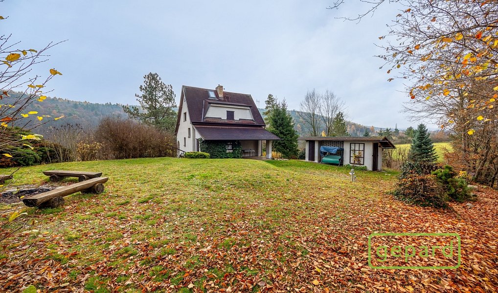 Prodej stavebního pozemku 3 820 m², Čisovice – náhled fotky 19