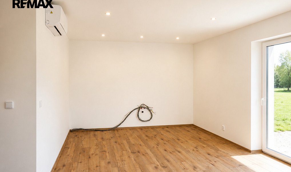 Prodej domu 98 m² s pozemkem 581 m², Vrbice – náhled fotky 2