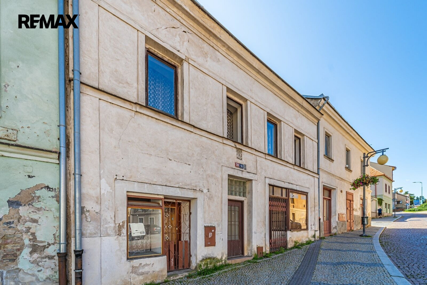 Prodej domu 243 m² s pozemkem 156 m²