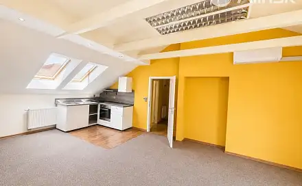 Pronájem bytu 2+kk 101 m², Sovadinova, Břeclav