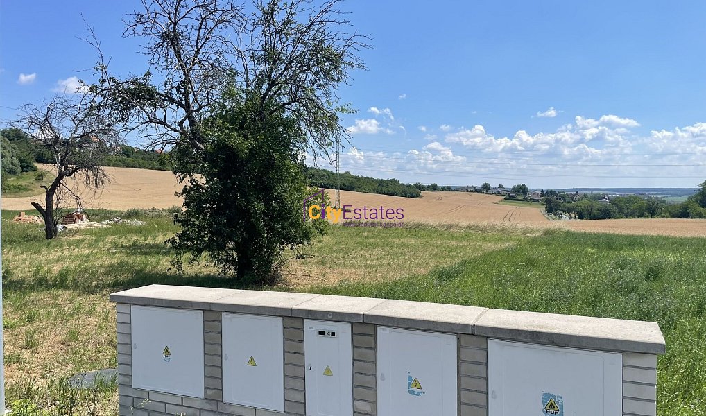 Prodej stavebního pozemku 1 090 m², Dobrovice – náhled fotky 9