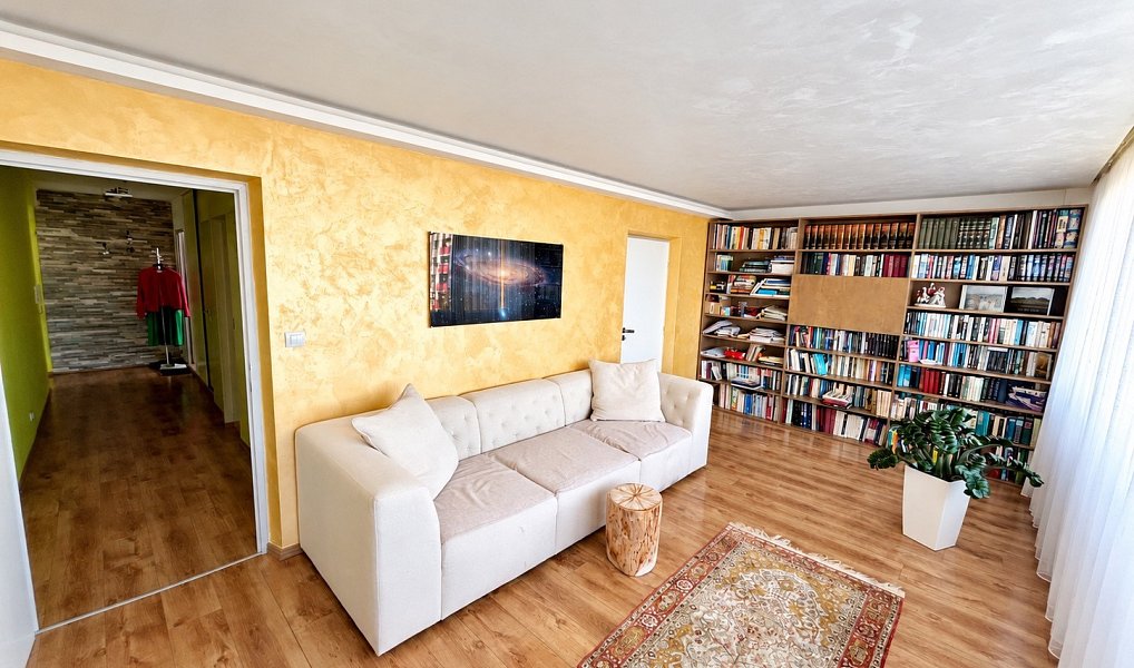 Prodej bytu 3+1 66 m², Hradec Králové – náhled fotky 2