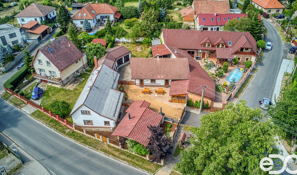 Prodej restaurace 178 m², Hradešín – náhled fotky 2