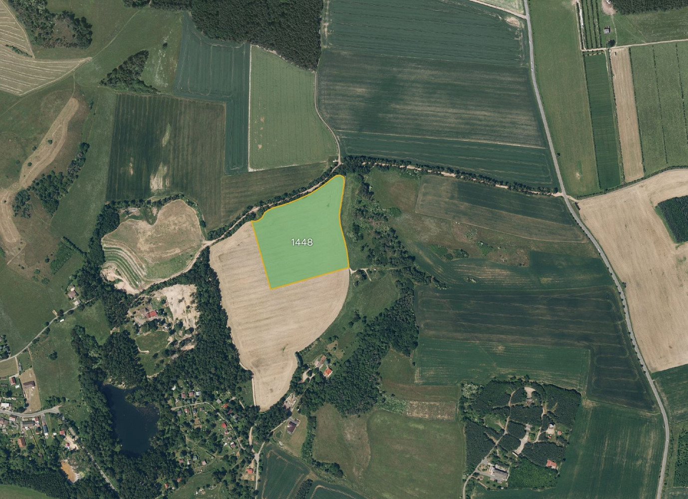 Prodej pole 32 272 m²
