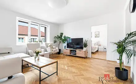Pronájem bytu 2+1 61 m², Železničního pluku, Pardubice - Zelené Předměstí