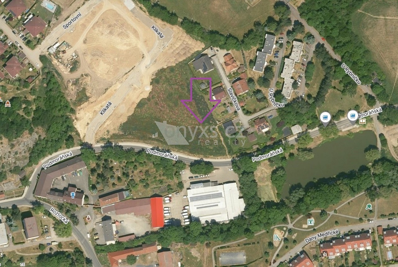 Prodej stavebního pozemku 967 m² – pohled 6