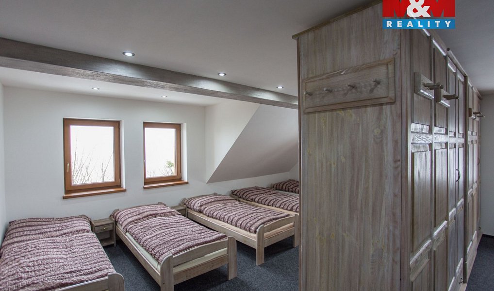 Prodej ubytovacího objektu 325 m², Dolní Bečva – náhled fotky 7