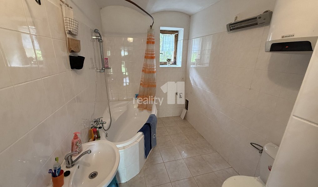 Prodej domu 80 m² s pozemkem 2 605 m², Buřenice – náhled fotky 16