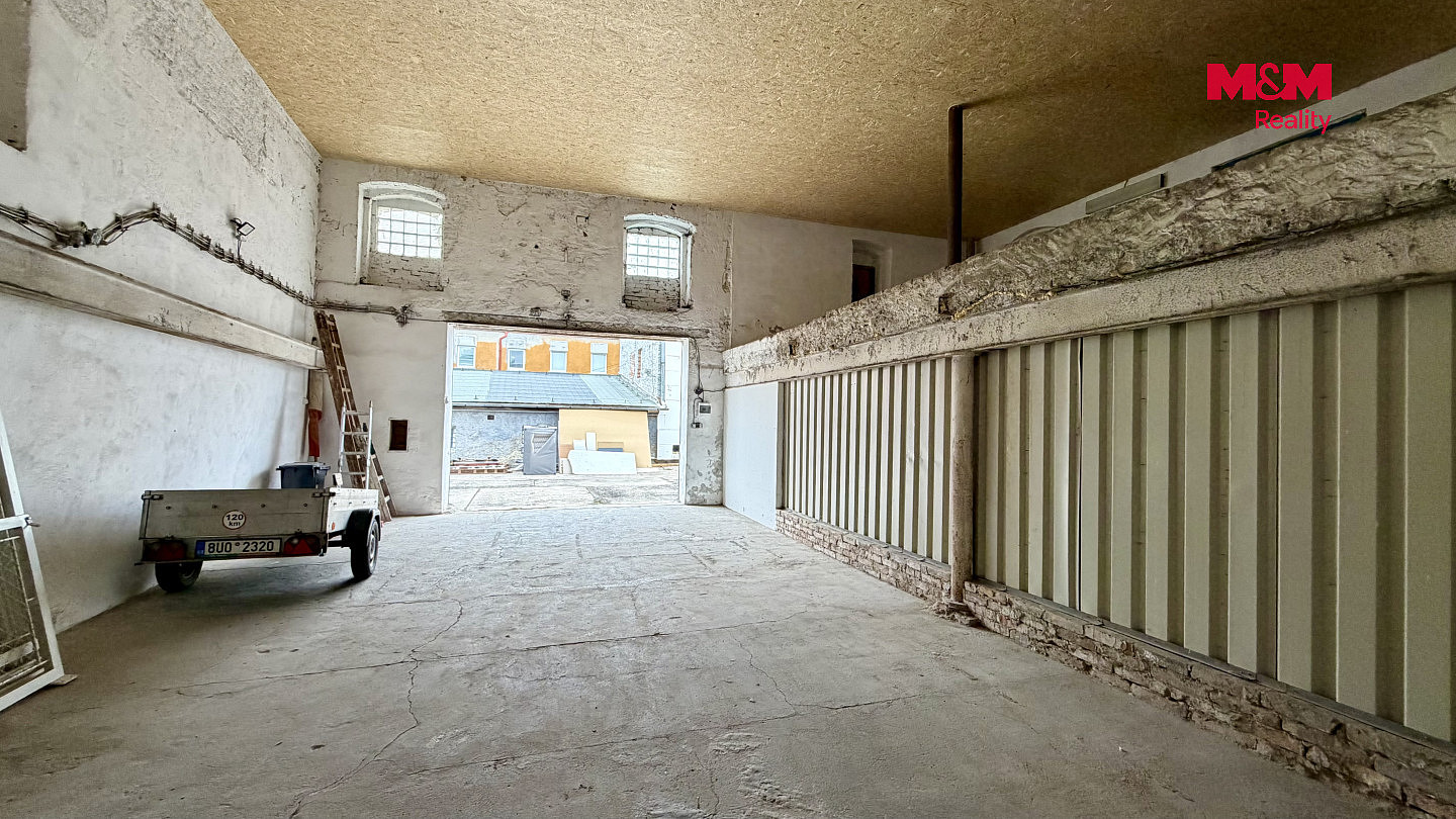 Pronájem skladovacích prostor 204 m² – fotografie 3