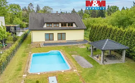 Prodej domu 230 m² s pozemkem 1 420 m², Svojšická, Praha 9 - Újezd nad Lesy