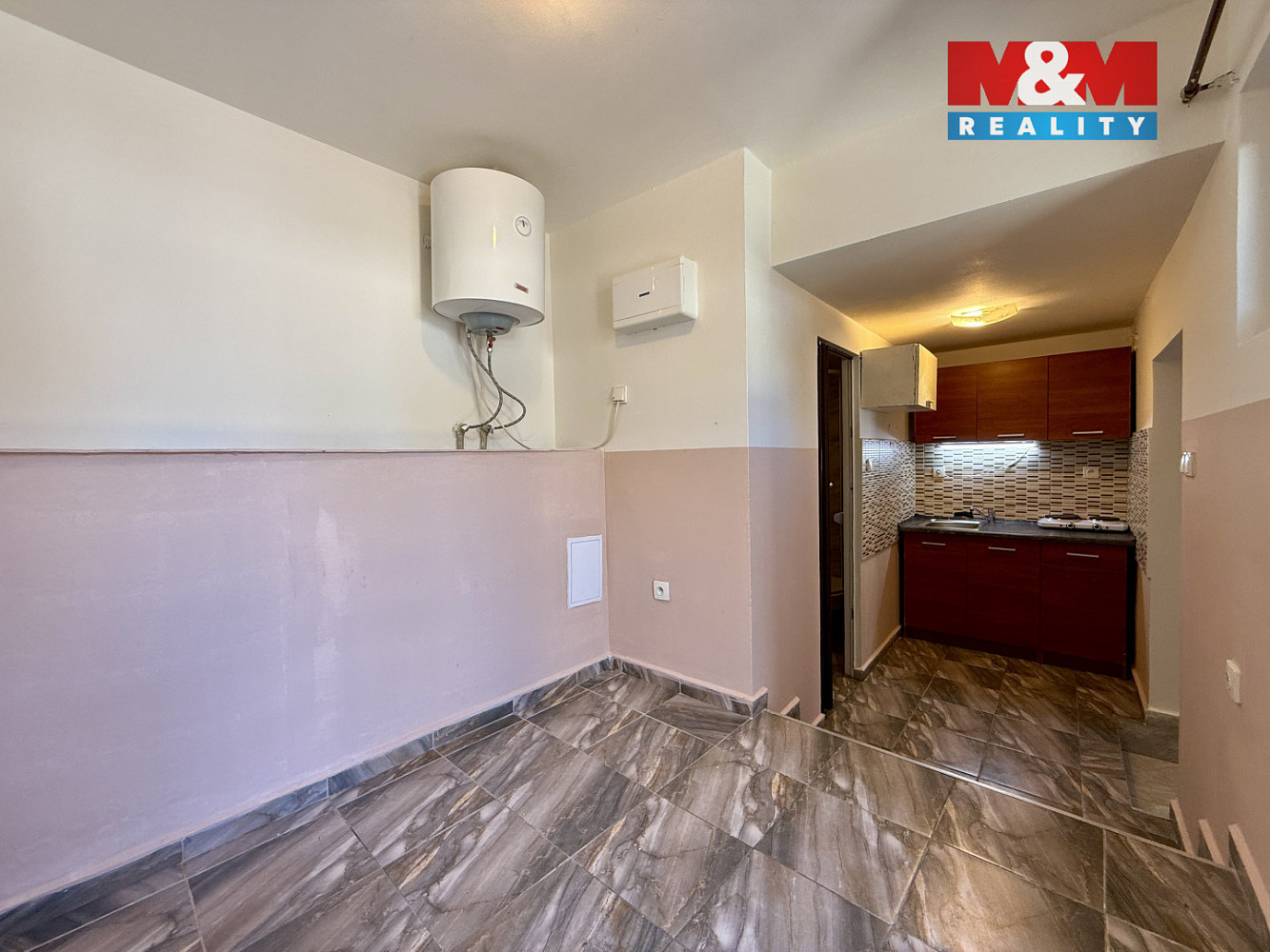 Pronájem komerčního objektu (jiného typu) 22 m² – pohled 3