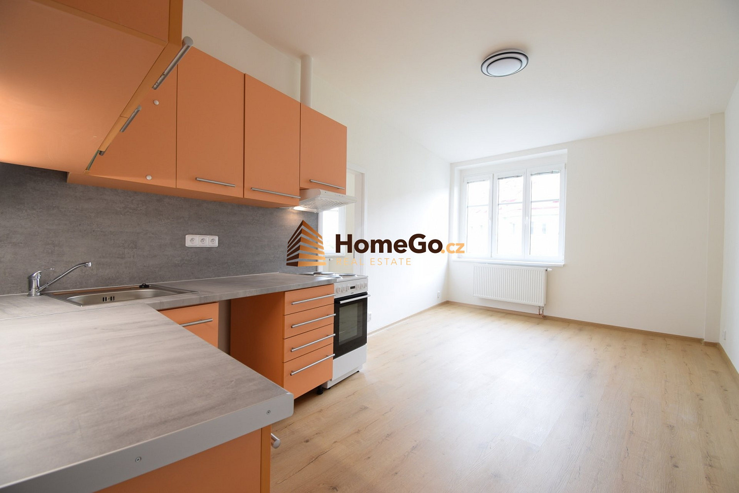 Pronájem bytu 2+kk 49 m² – fotografie 2