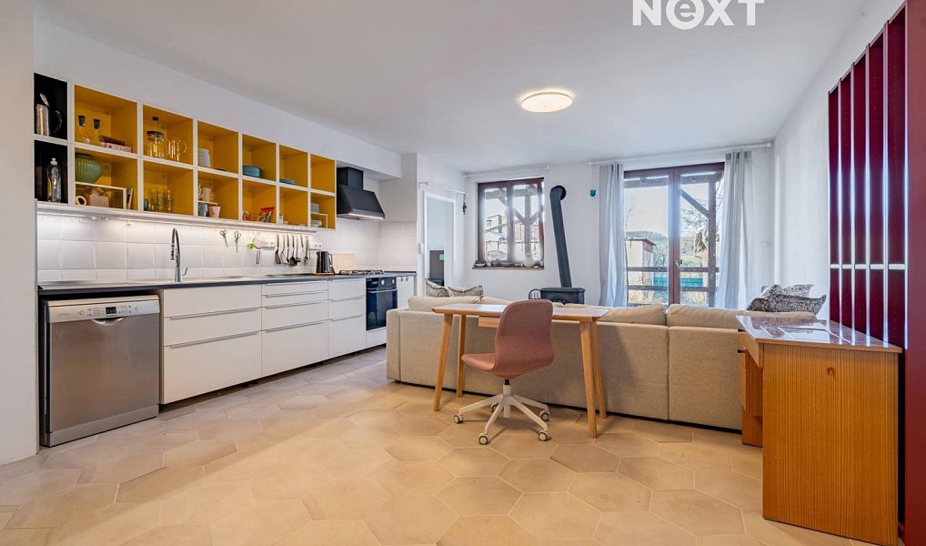 Prodej domu 1 400 m² s pozemkem 9 526 m², Křemže – náhled fotky 8