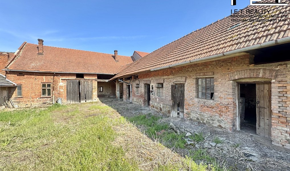 Prodej domu 300 m² s pozemkem 1 377 m², Skalka – náhled fotky 2
