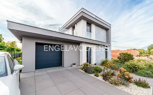 Prodej domu 195 m² s pozemkem 723 m², Ke Splavu, Praha 4 - Újezd u Průhonic