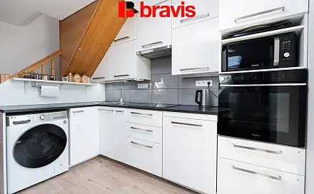 Prodej bytu 3+kk 60 m², Švehlova, Šlapanice, okres Brno-venkov