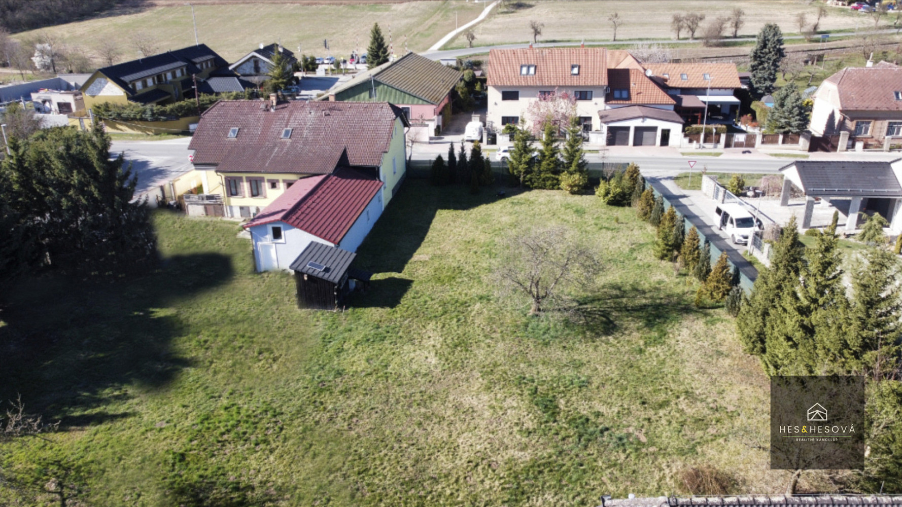 Prodej stavebního pozemku 1 300 m²