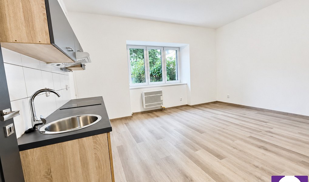 Prodej bytu 2+kk 41 m², Praha – náhled fotky 2