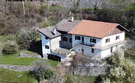 Prodej domu 300 m² s pozemkem 2 500 m², Valle d'Aosta, Itálie