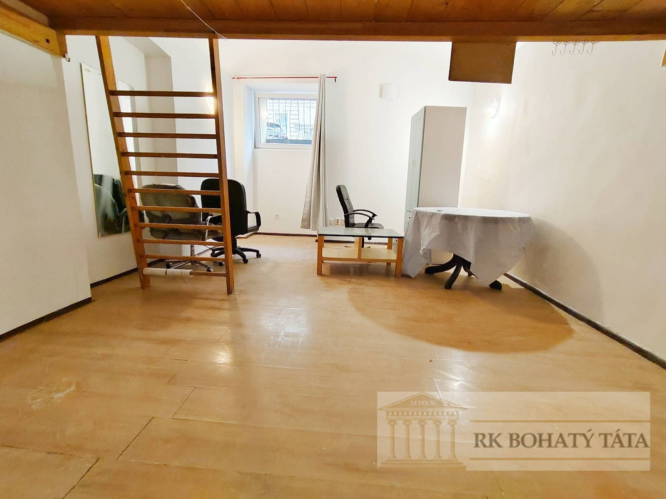 Pronájem bytu 3+1 75 m² – fotografie 2
