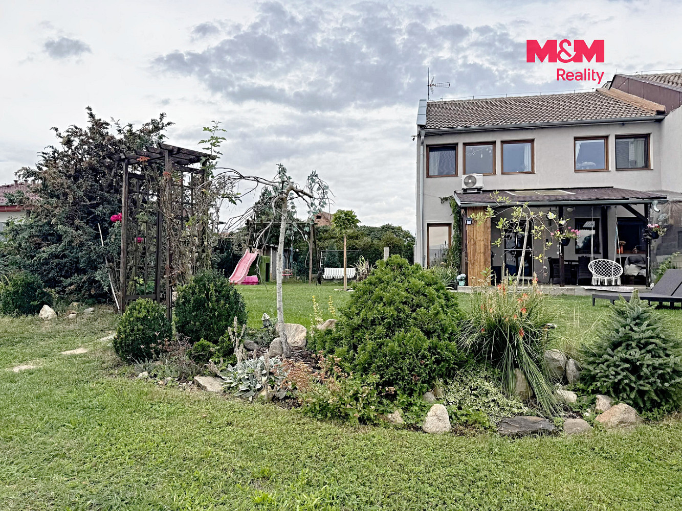 Prodej domu 218 m² s pozemkem 930 m² – fotografie 5
