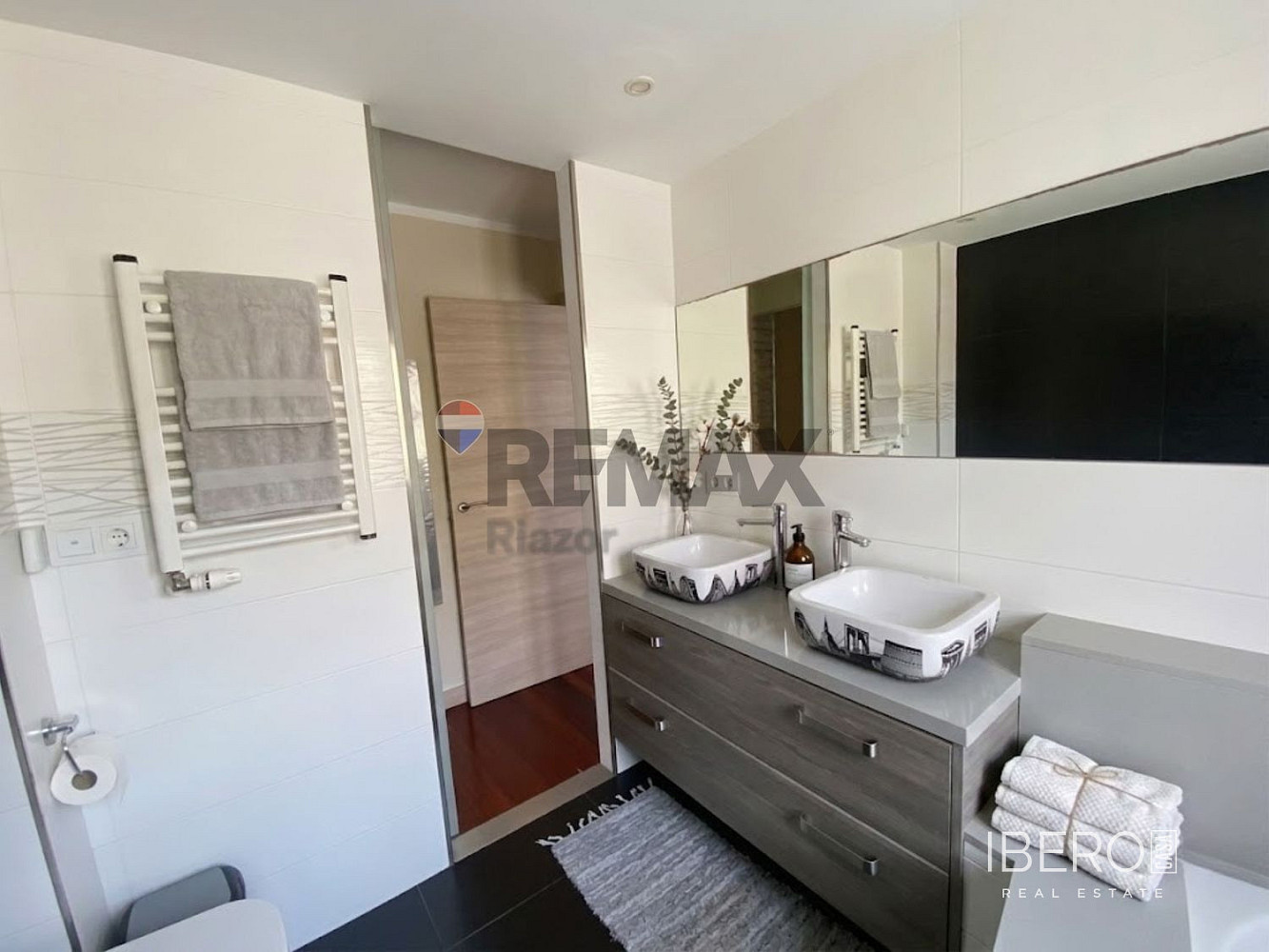 Piso 5+kk – Ames, Cruxeiras - Más