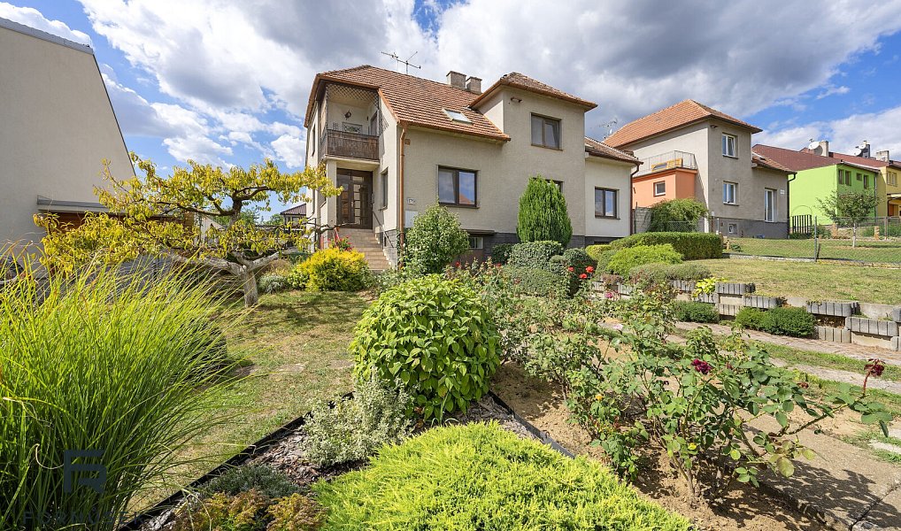 Prodej domu 229 m² s pozemkem 579 m², Uherský Brod – náhled fotky 23