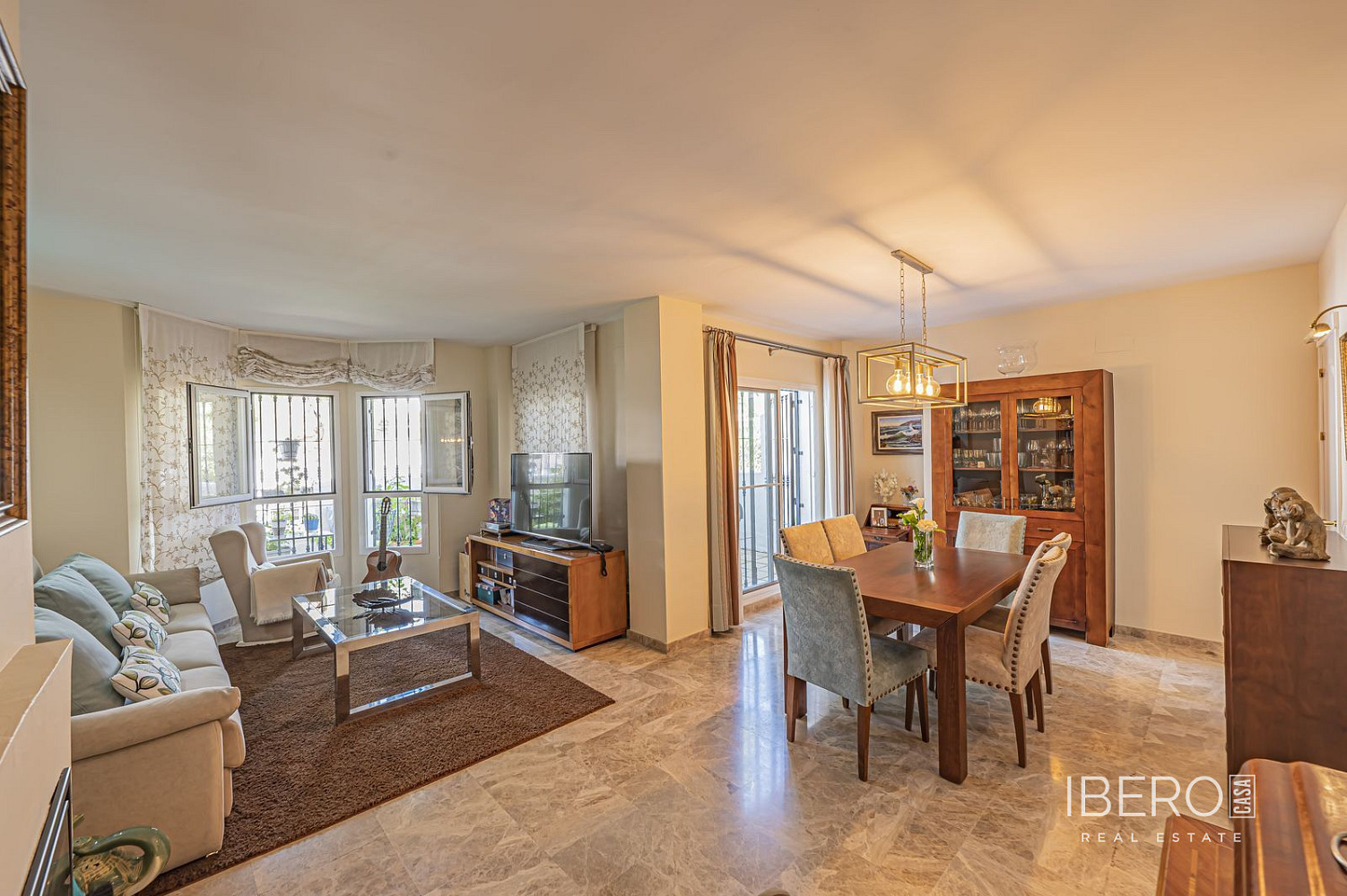 4+kk Apartment in Marbella, Nueva Andalucía - Vista 3