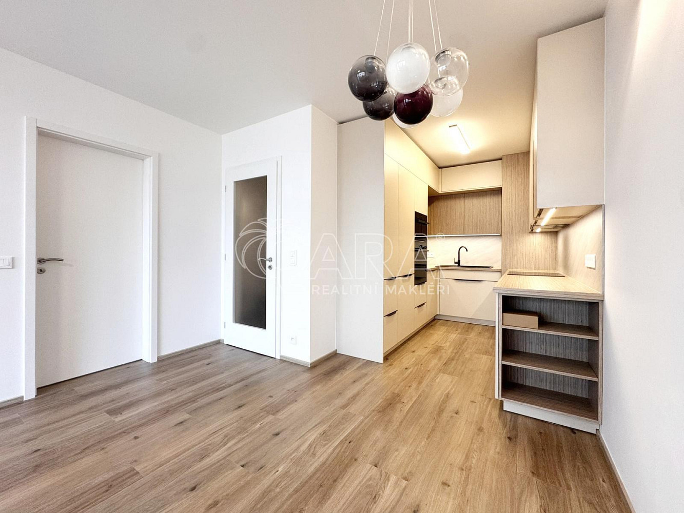Pronájem bytu 2+kk 53 m²
